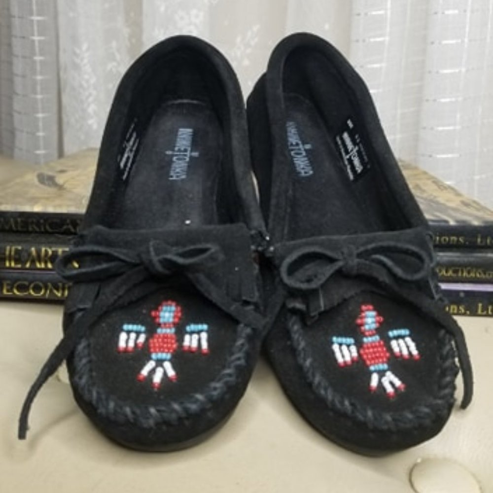 Black Thunderbird beaded Minnetonka Moccasin.